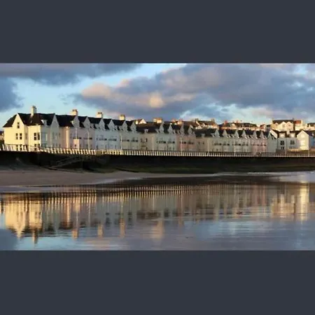 46 West Strand Avenue Portrush Exterior photo