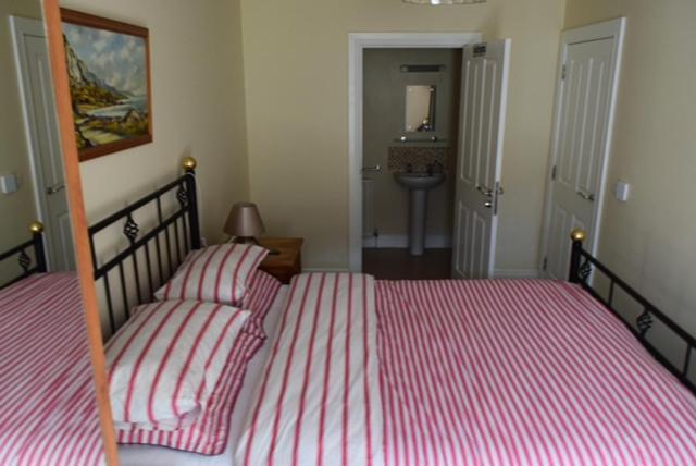46 West Avenue Apartment